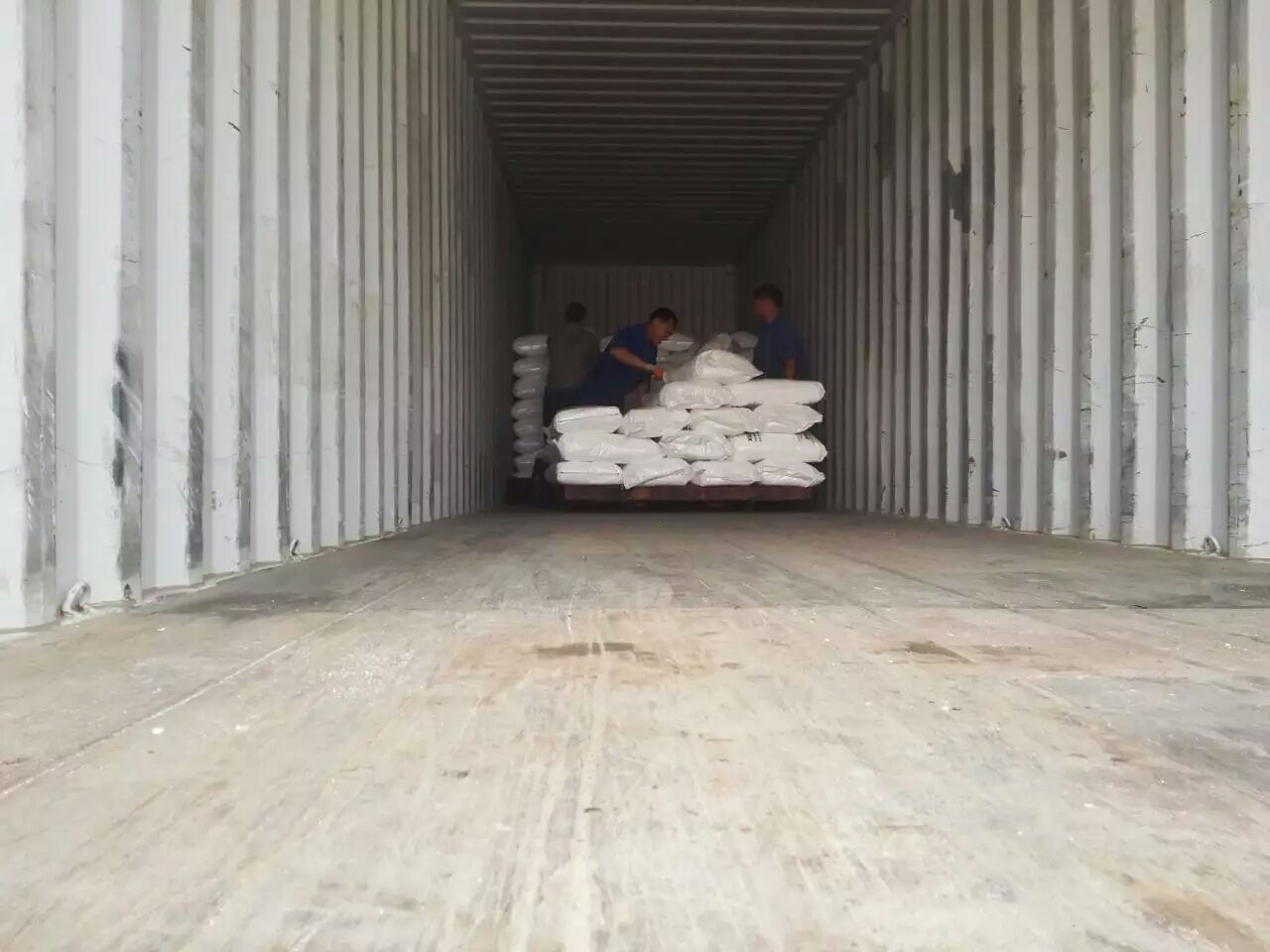 氯化銨廠家，湖南江海始終堅(jiān)持“服務(wù)”為核心！